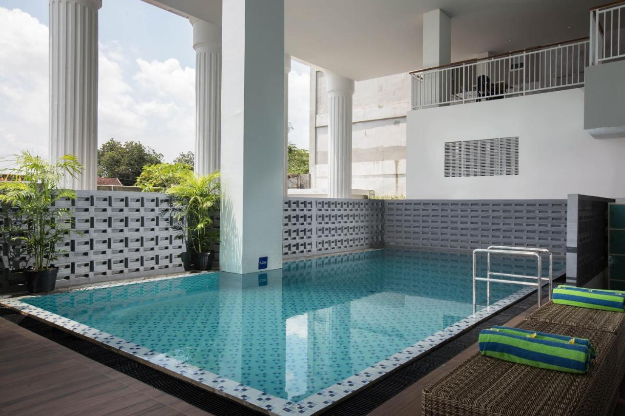 Khas Tugu Hotel Yogyakarta Kültér fotó