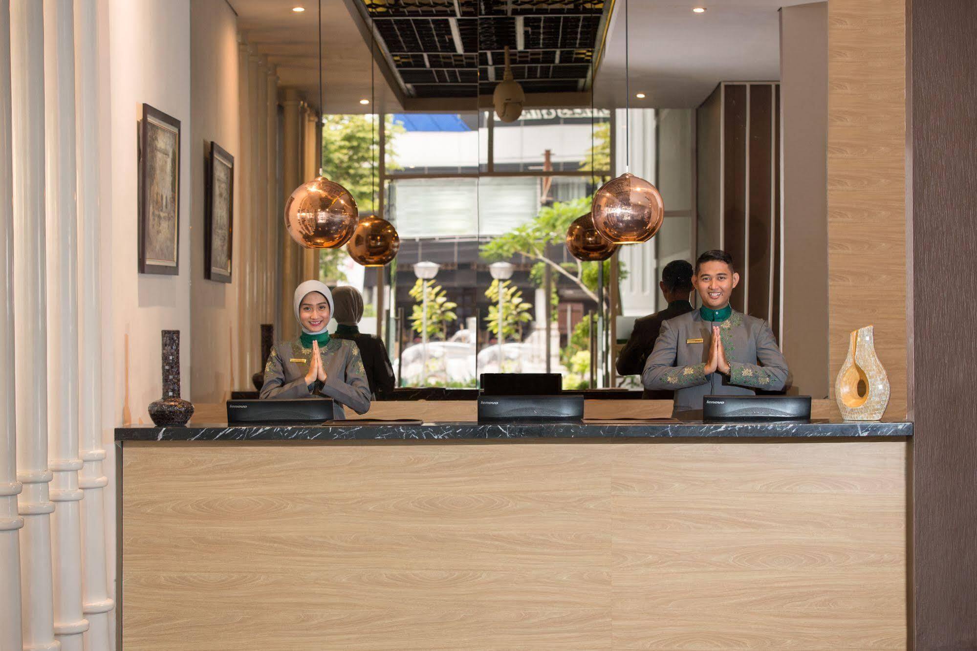 Khas Tugu Hotel Yogyakarta Kültér fotó