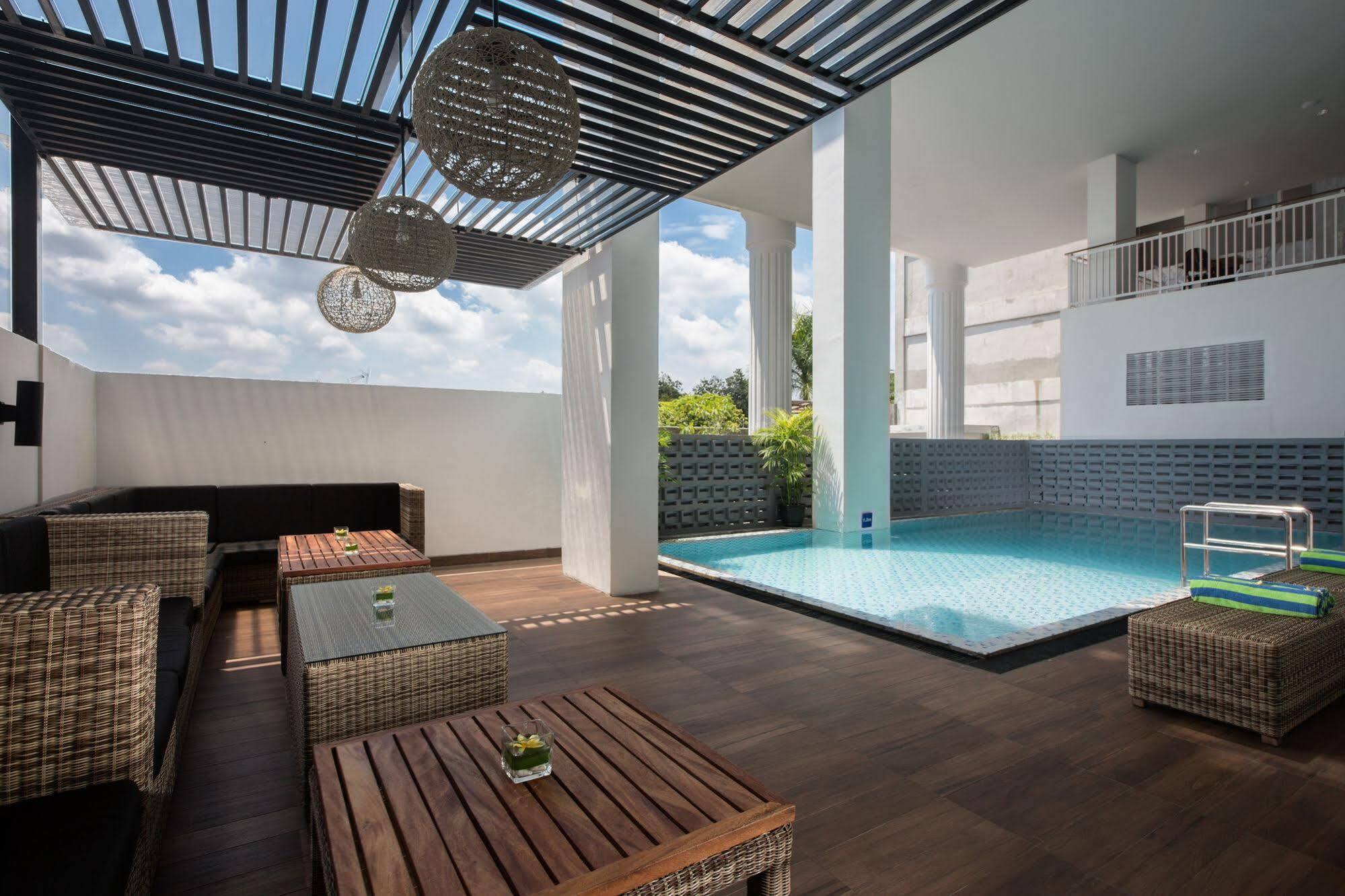 Khas Tugu Hotel Yogyakarta Kültér fotó