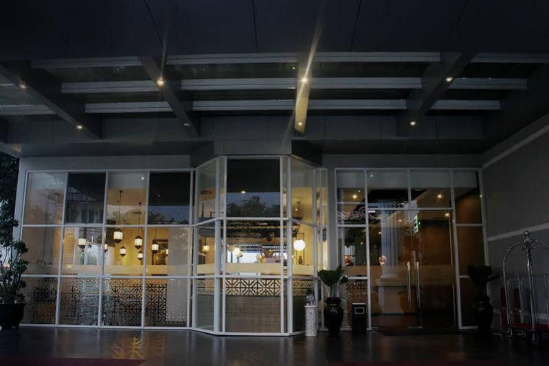 Khas Tugu Hotel Yogyakarta Kültér fotó