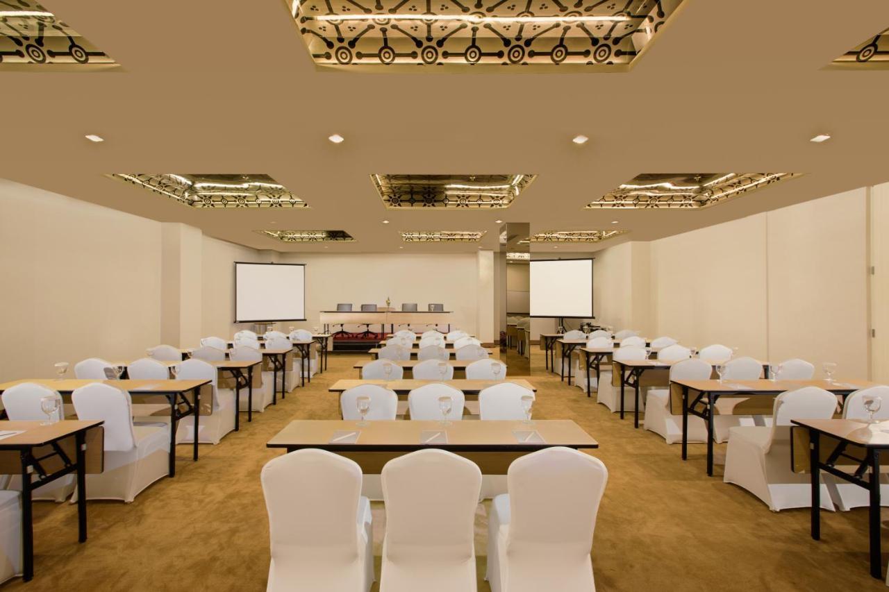 Khas Tugu Hotel Yogyakarta Kültér fotó