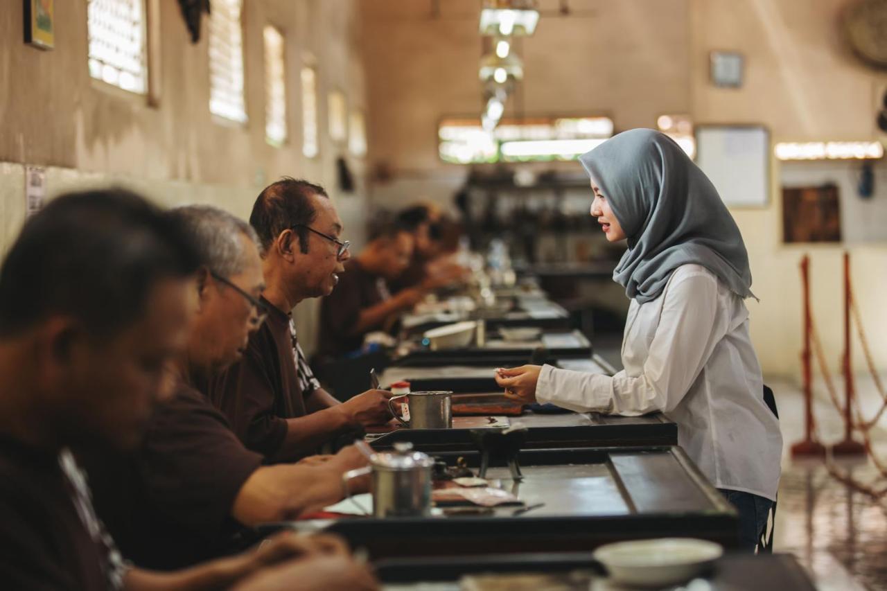 Khas Tugu Hotel Yogyakarta Kültér fotó